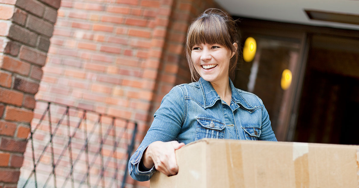 woman moving to new house - Handelsbanken.se